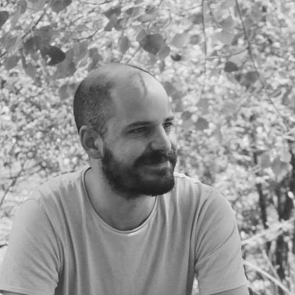 How to Run Hugging Face Models Programmatically Using Ollama and Testcontainers